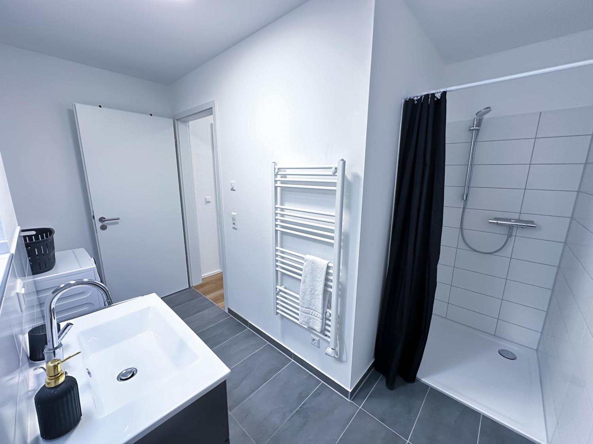 Suite4Me - Balkon I Kueche I Waschmaschine I Mainz-Kostheim Wiesbaden Eksteriør billede